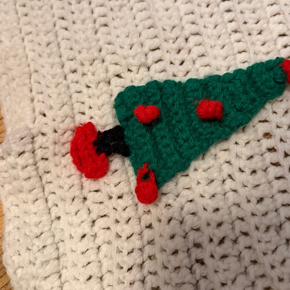Vintage Crochet Christmas Tree Skirt - Picture 3 of 5